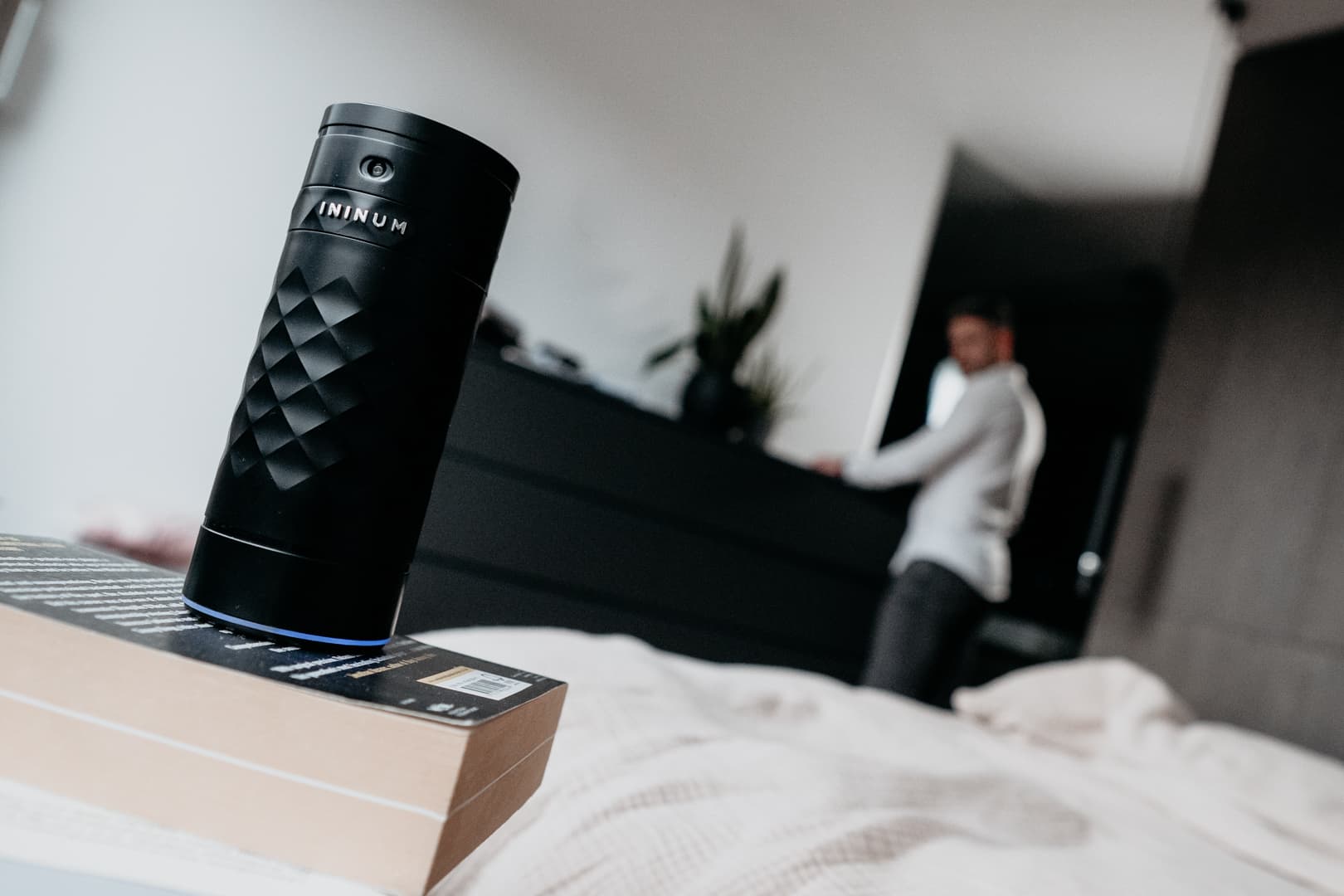 Evening fragrance moment with ININUM