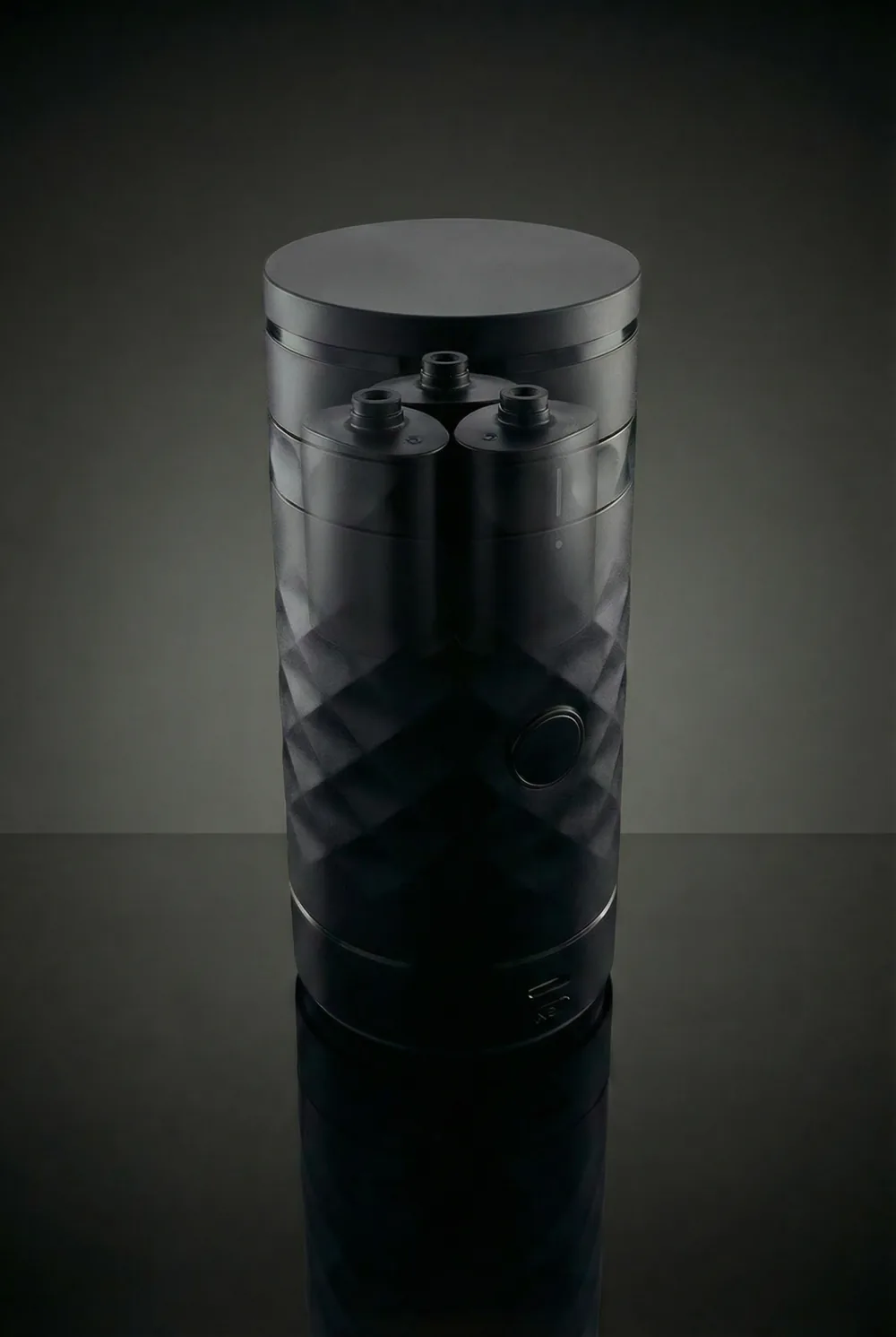 Transparent ININUM device render showing three fragrance PODs inside